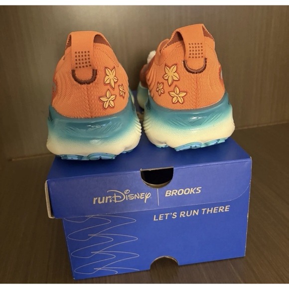 Run Disney Brooks Adrenaline GTS 25 Moana In Women's Size 10 Exclusive For Run - Picture 3 of 5